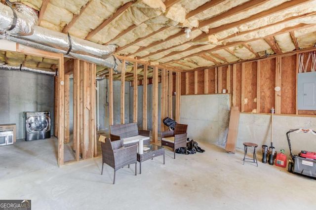 1608 School House, Dacula, GA 30019