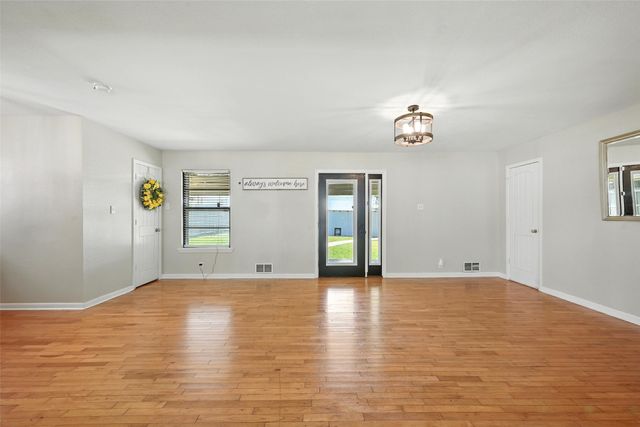 318 W Laurel Street, Sherman, TX 75090