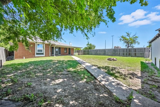 318 W Laurel Street, Sherman, TX 75090