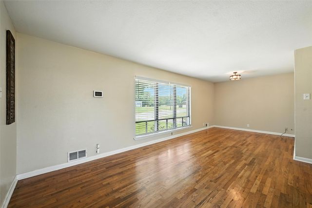 318 W Laurel Street, Sherman, TX 75090