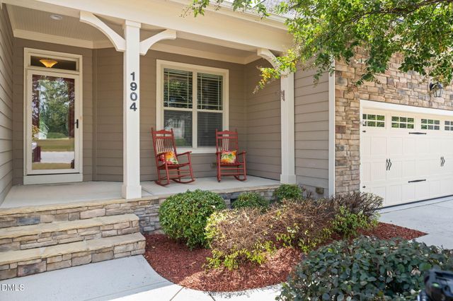 1904 Abniki Drive, Fuquay Varina, NC 27526