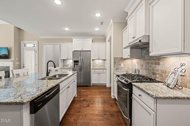 1904 Abniki Drive, Fuquay Varina, NC 27526