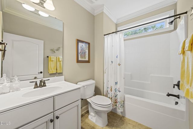 1904 Abniki Drive, Fuquay Varina, NC 27526