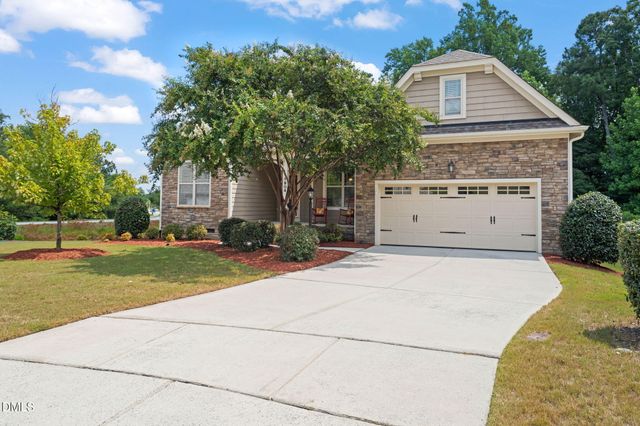 1904 Abniki Drive, Fuquay Varina, NC 27526