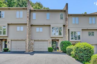 3253 Londonderry LN, Roanoke, VA 24018
