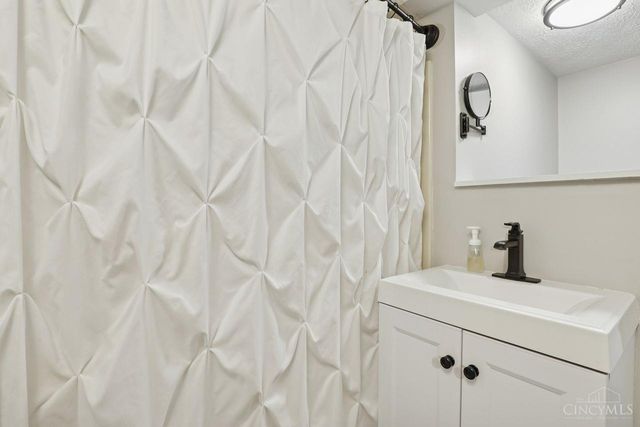 5808 Monassas Run Road, Miami Twp, OH 45150