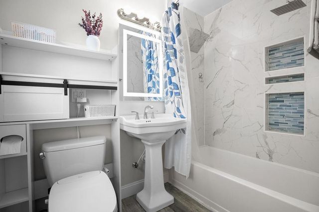 5221 Elbert Way, Sacramento, CA 95842
