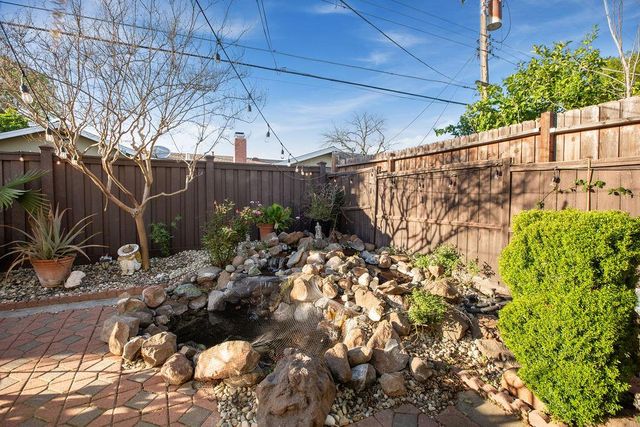 5221 Elbert Way, Sacramento, CA 95842