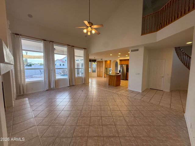 3213 E Desert Flower Lane, Phoenix, AZ 85044