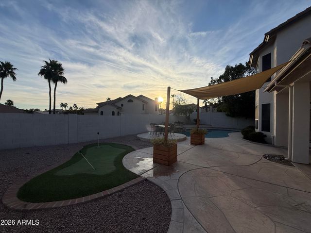 3213 E Desert Flower Lane, Phoenix, AZ 85044
