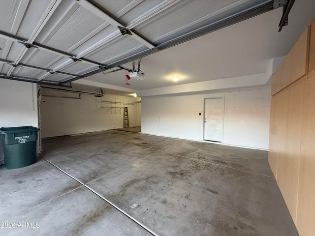 3213 E Desert Flower Lane, Phoenix, AZ 85044