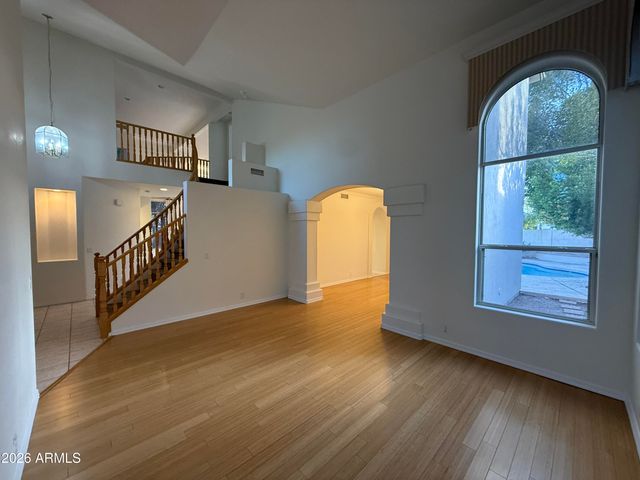 3213 E Desert Flower Lane, Phoenix, AZ 85044