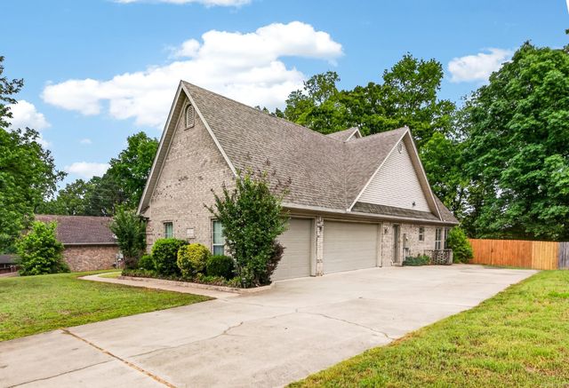13 Brentwood Cove, Cabot, AR 72023