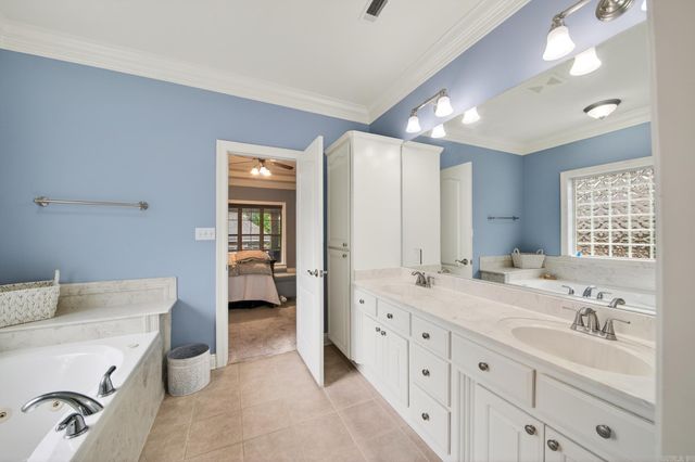 13 Brentwood Cove, Cabot, AR 72023