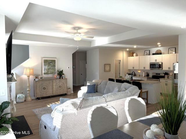 2434 Flowery Branch Drive, Castle Hayne, NC 28429