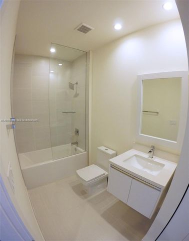 6415 NW 102nd Path 101, Doral, FL 33178