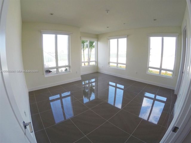 6415 NW 102nd Path 101, Doral, FL 33178