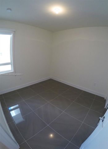 6415 NW 102nd Path 101, Doral, FL 33178