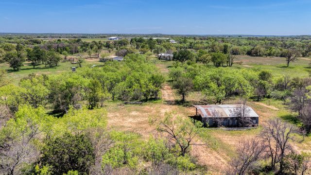 376 Dickson Lane, Gordon, TX 76453