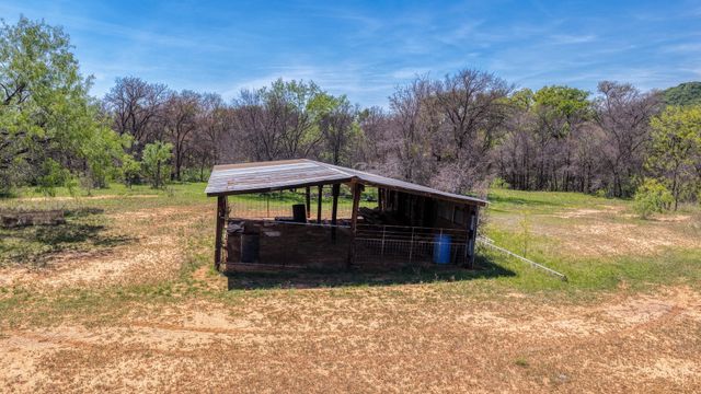 376 Dickson Lane, Gordon, TX 76453