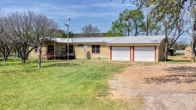 376 Dickson Lane, Gordon, TX 76453