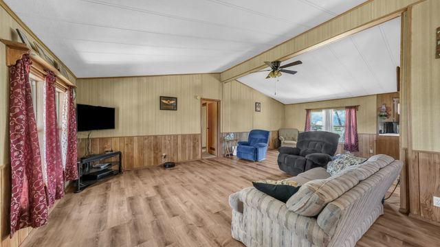 376 Dickson Lane, Gordon, TX 76453