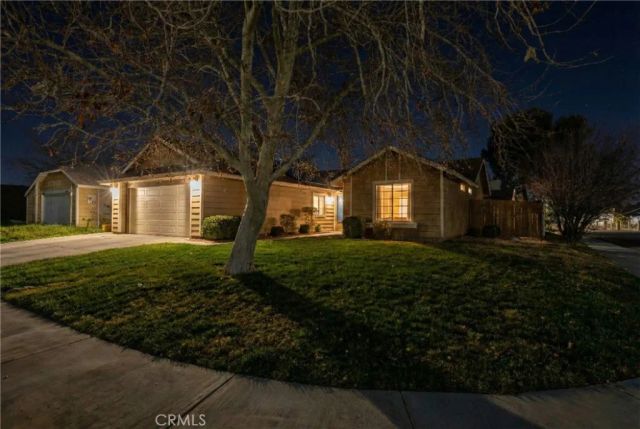 719 W Avenue H2, Lancaster, CA 93534