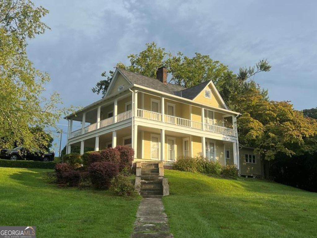 190 McKinney Street, Blue Ridge, GA 30513