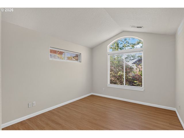 16244 Sw GAGE Ln, Beaverton, OR 97006