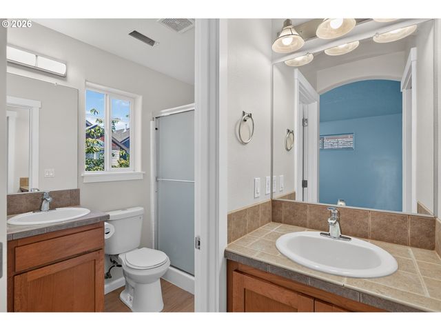 16244 Sw GAGE Ln, Beaverton, OR 97006