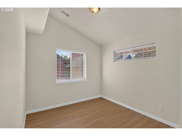 16244 Sw GAGE Ln, Beaverton, OR 97006