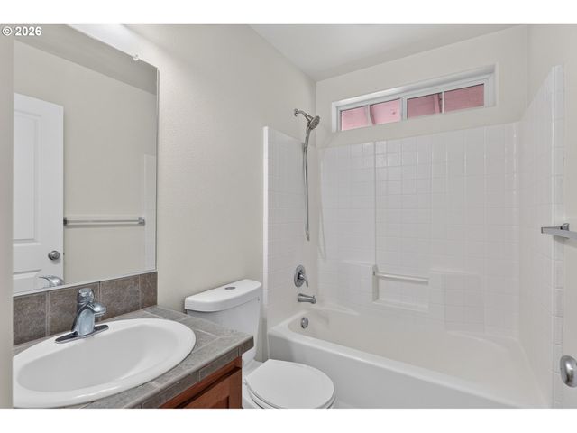 16244 Sw GAGE Ln, Beaverton, OR 97006