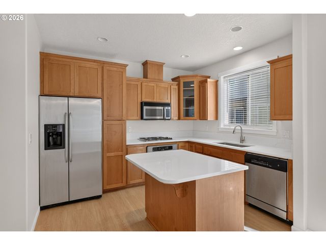 16244 Sw GAGE Ln, Beaverton, OR 97006