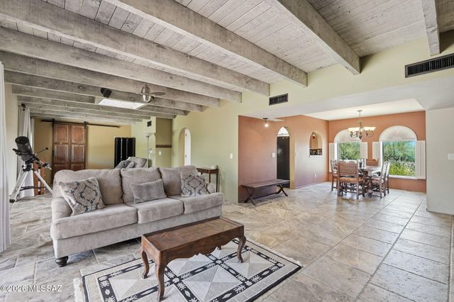 5025 E Placita Salud, Tucson, AZ 85718