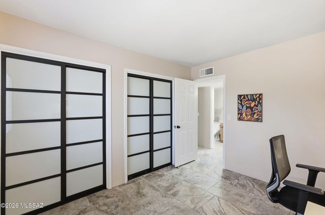 5025 E Placita Salud, Tucson, AZ 85718