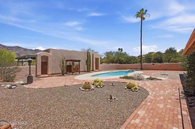 5025 E Placita Salud, Tucson, AZ 85718