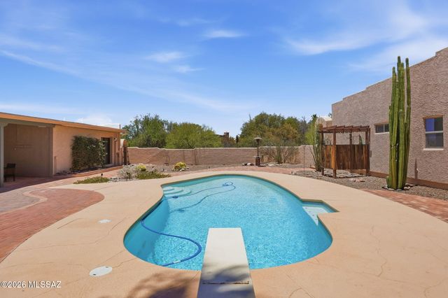 5025 E Placita Salud, Tucson, AZ 85718