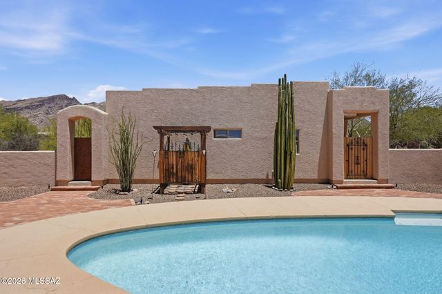 5025 E Placita Salud, Tucson, AZ 85718
