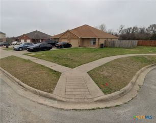 1900 Elms Run Court A/B, Killeen, TX 76542