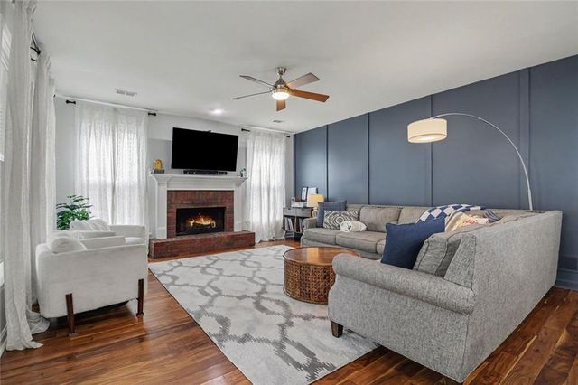 1180 Arbor Creek Drive, Roswell, GA 30076