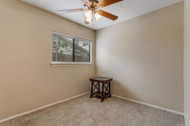 5426 VISTA COURT DR, San Antonio, TX 78247
