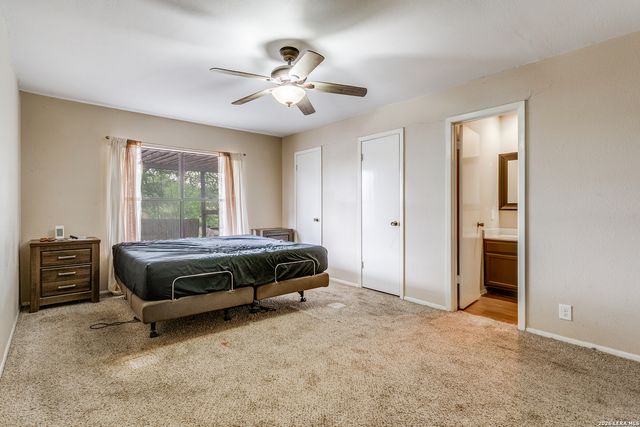 5426 VISTA COURT DR, San Antonio, TX 78247