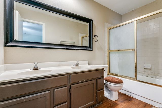 5426 VISTA COURT DR, San Antonio, TX 78247