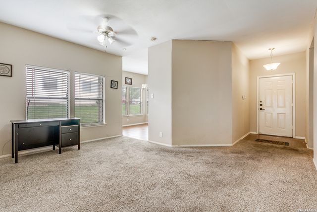 5426 VISTA COURT DR, San Antonio, TX 78247