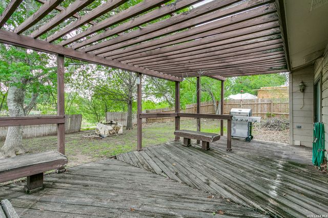 5426 VISTA COURT DR, San Antonio, TX 78247