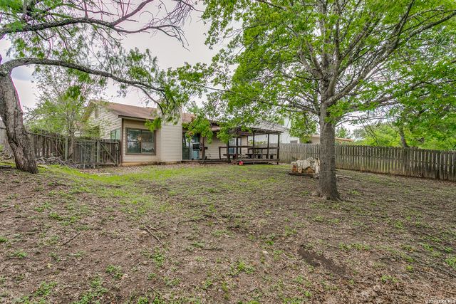 5426 VISTA COURT DR, San Antonio, TX 78247