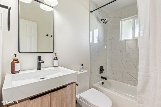 930 E HENRY Street A, Tempe, AZ 85288