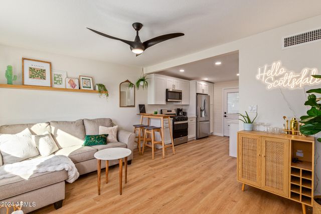 930 E HENRY Street A, Tempe, AZ 85288