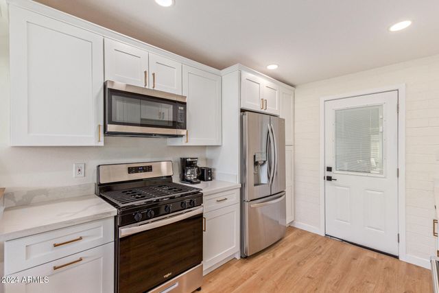 930 E HENRY Street A, Tempe, AZ 85288