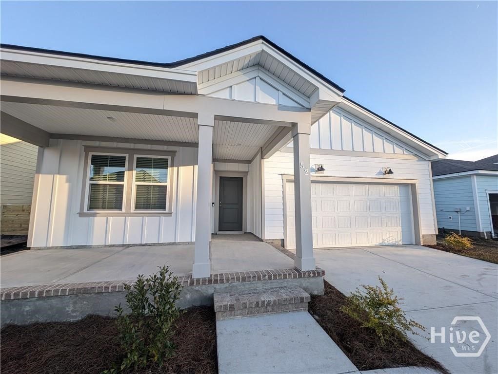 Image 1 of property listing at 52 Hardy Branch Drive, Richmond Hill, GA 31324
